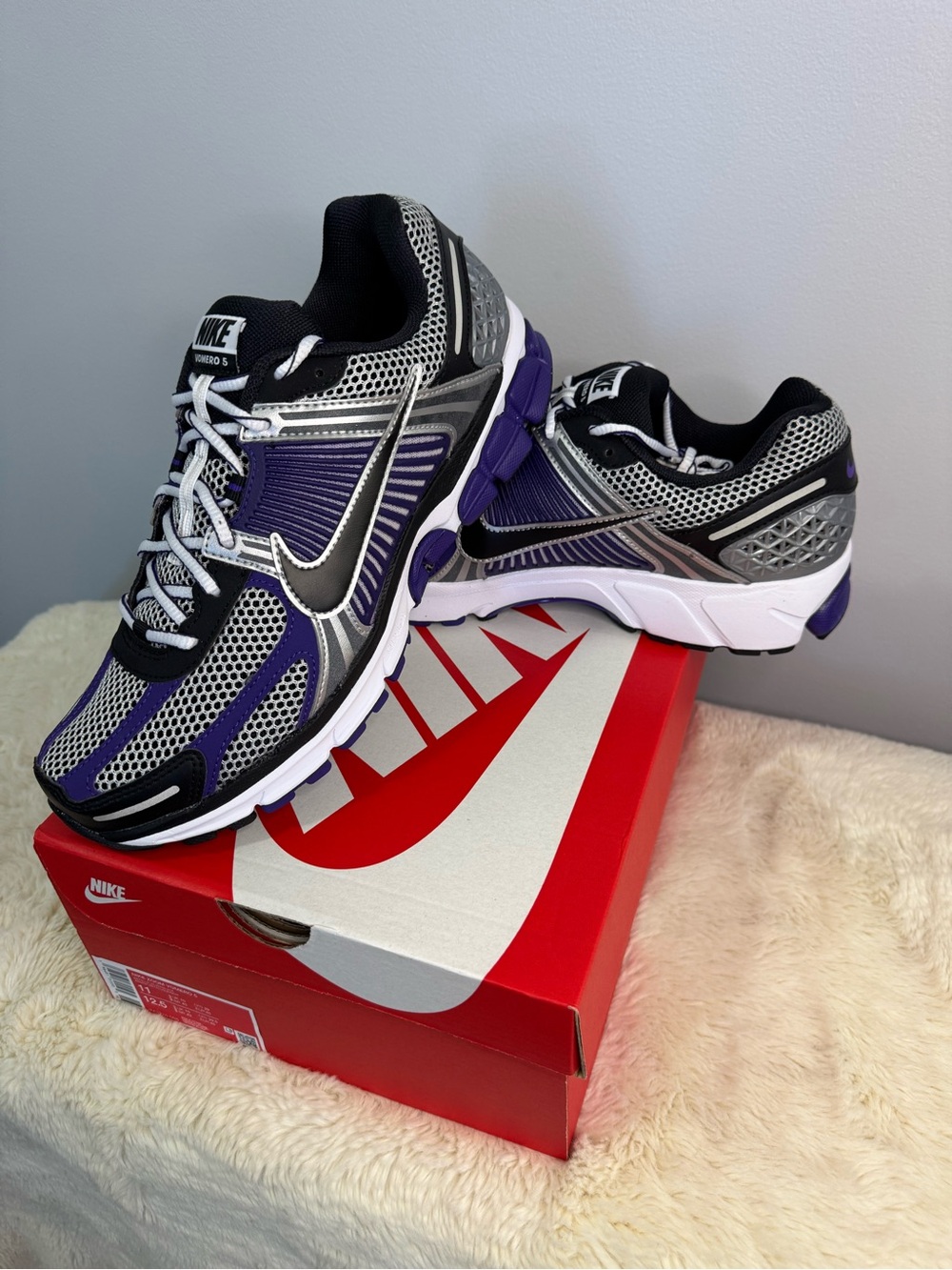 New in Box ☮️ Nike Vomero